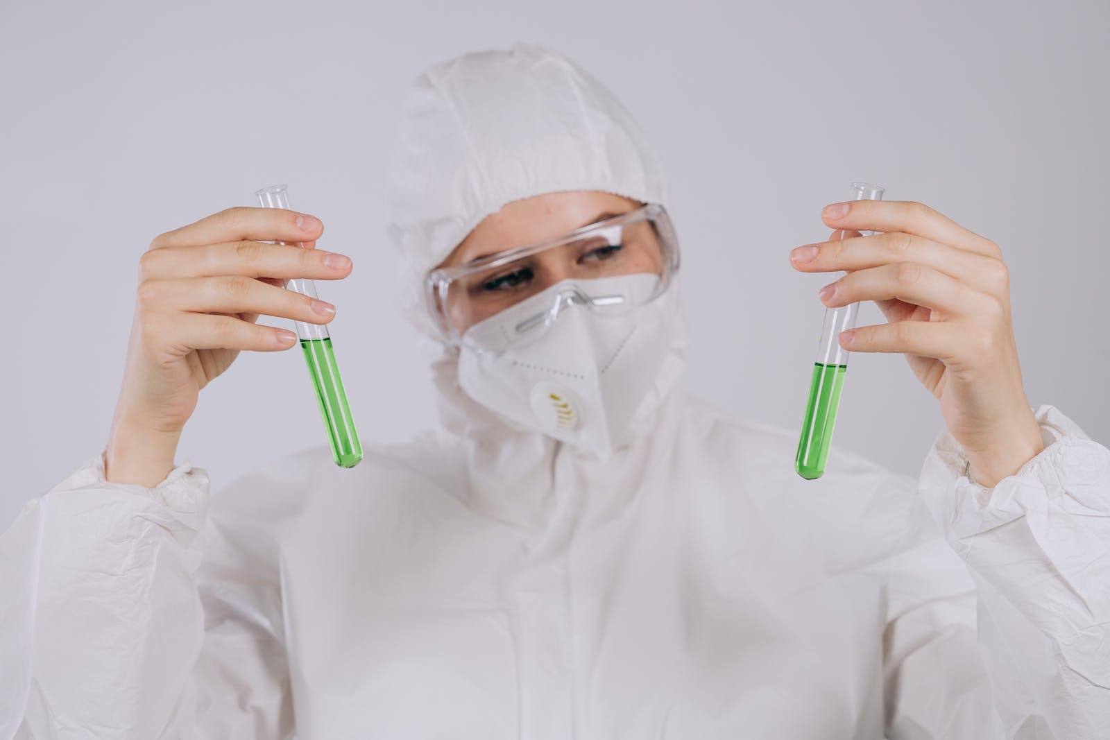 （圖：有機硅消泡劑生產(chǎn)廠家實驗）